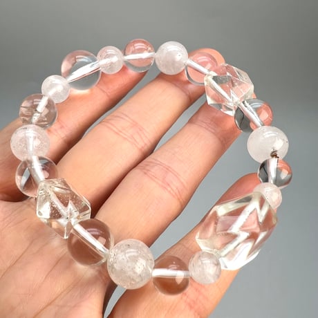 【カイラス産】"手磨き"天然ヒマラヤ水晶デザインブレスレット/Kailash Himalayan Quartz Design Bracelet