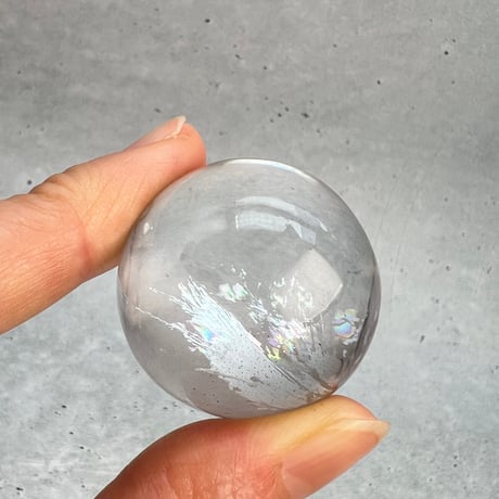 【ガネッシュヒマール産】ナチュラルレインボーイン天然ヒマラヤ水晶丸玉/Ganesh Himal Natural Rainbow In Himalayan Quartz Sphere