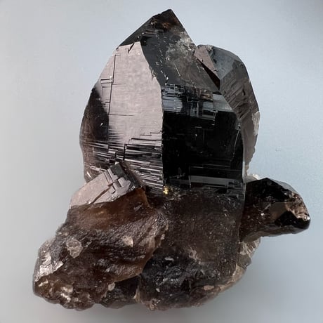ガウリシャンカール産天然ヒマラヤ水晶クラスター/GauriShankar Himalayan Smoky Quartz Cluster