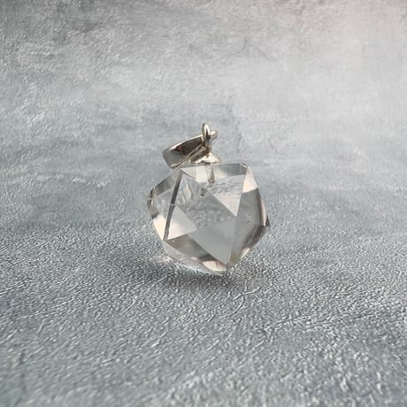 【ガネッシュヒマール産】天然ヒマラヤ水晶"手磨き加工"イコサヘドロン"ペンダントトップ/Ganesh Himal Himalayan Quartz "Icosahedron"Pendant Top