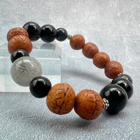 【デザインブレスレット】鳳眼菩提樹×チベット産モリオン×ガネッシュヒマール産アクチノライト/Phoenix Eye Bodhi Seed×Tibetan Morion×Ganesh Himal