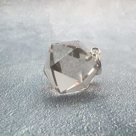 【ガネッシュヒマール産】天然ヒマラヤ水晶"手磨き加工"イコサヘドロン"ペンダントトップ/Ganesh Himal Himalayan Quartz "Icosahedron"Pendant Top