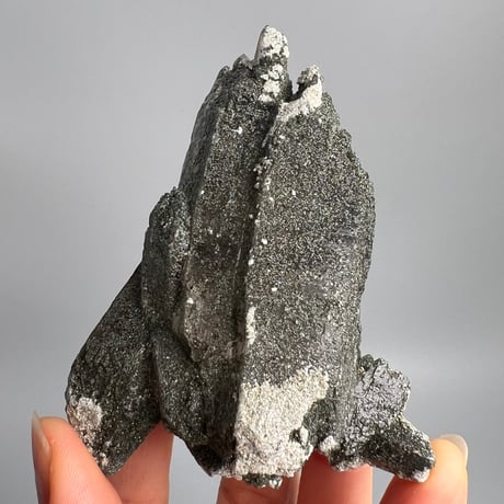 大特価【ガネッシュヒマール産】クローライトイン天然ヒマラヤ水晶/Ganesh Himal Chlorite in Himalayan Quartz