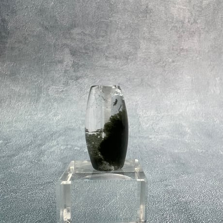 【ガネッシュヒマール産】クローライトイン天然ヒマラヤ水晶 樽型ビーズ⑯/Ganesh Himal Chlorite in Himalayan Quartz barrel beads