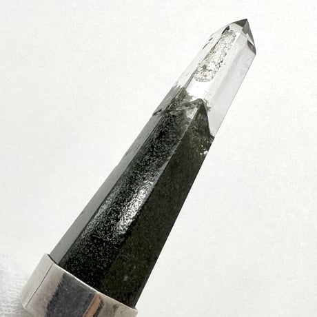 【ガネッシュヒマール産】天然クローライトインヒマラヤ水晶ペンダントトップ/Ganesh Himal Chlorite in Himalayan Quartz Pendant Top