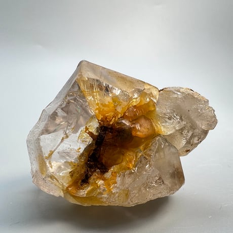 【ガネッシュヒマール産】リモナイトイン天然ヒマラヤ水晶/Ganesh Himal Limonite in Himalayan Quartz