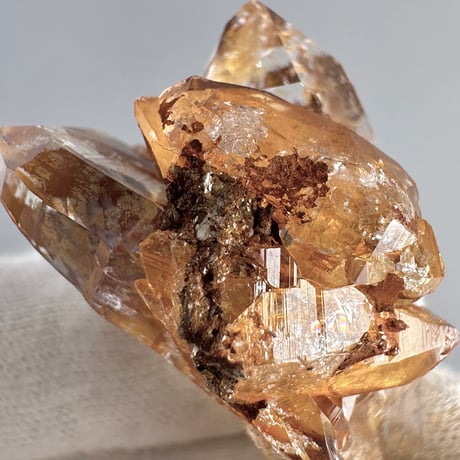 【ガネッシュヒマール産】リモナイトイン天然ヒマラヤ水晶/Ganesh Himal Limonite in Himalayan Quartz