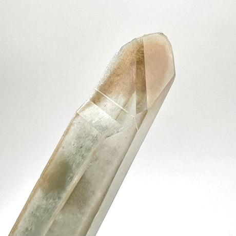 マダガスカル産クローライトインクォーツ/Madagascar Chlorite in Quartz