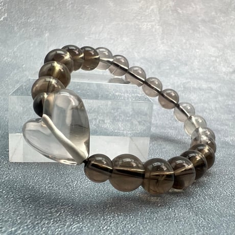 【ガウリシャンカール産】天然ヒマラヤスモーキークォーツ"ハート"デザインブレスレット①/GauriShankar Himalayan Smoky Quartz "Heart" Bracelet