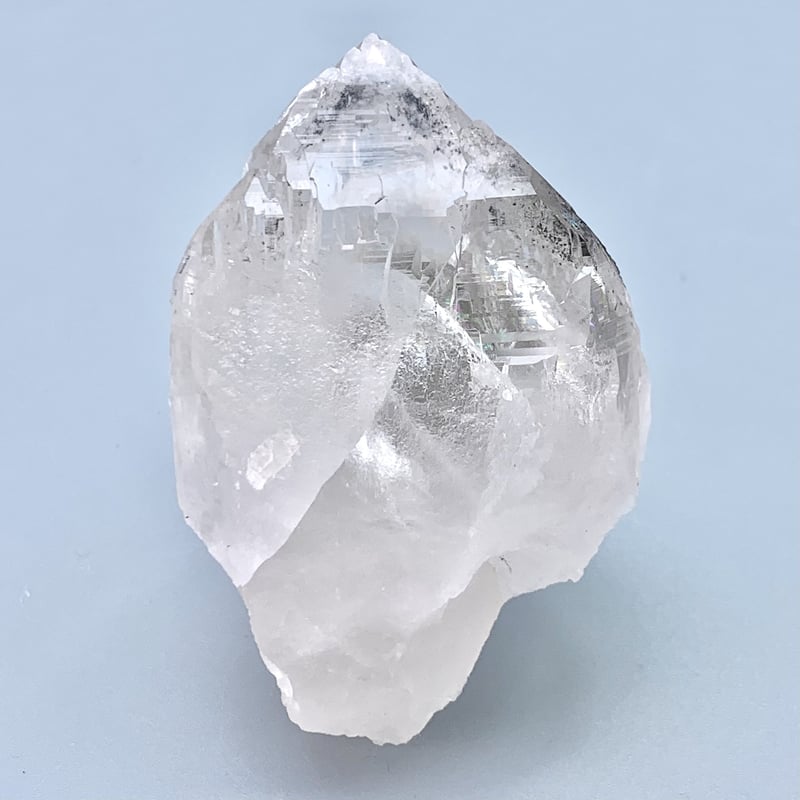 ガネーシュヒマール産天然ヒマラヤ水晶ポイント(黒雲母セルフィールド