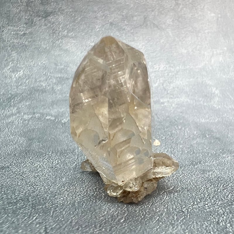 ハイクオリティ【ガネッシュヒマール産】リモナイトイン天然ヒマラヤ