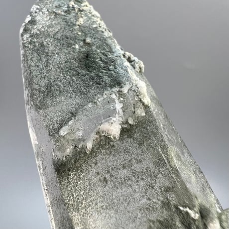 【ガネッシュヒマール産】クローライトイン天然ヒマラヤ水晶/Ganesh Himal Chlorite in Himalayan Quartz