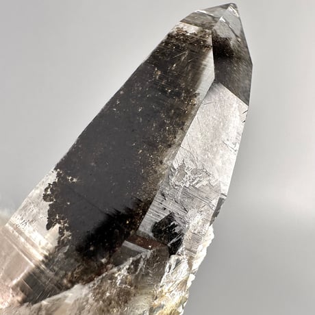 【ガネッシュヒマール産】クローライトイン天然ヒマラヤ水晶ミニポイント"YY"/Ganesh Himal Chlorite in Himalayan Quartz mini Point