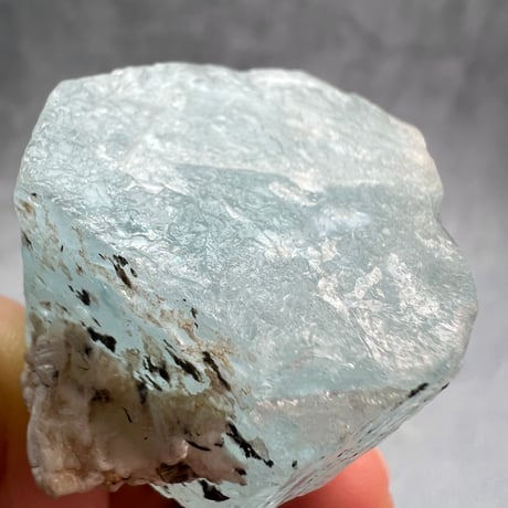 ネパール産【ヒマラヤアクアマリン】原石/Nepal Himalayan Aquamarine