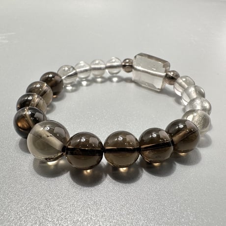 ガウリシャンカール産天然ヒマラヤスモーキークォーツ デザインブレスレット/ Gaurishankar SmokyQuartz Design Bracelet