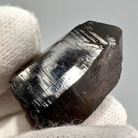 ガウリシャンカール産天然ヒマラヤスモーキークォーツポイント/GauriShankar Himalayan Smoky Quartz