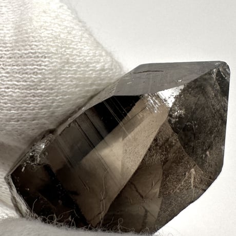 ガウリシャンカール産天然ヒマラヤスモーキークォーツポイント/GauriShankar Himalayan Smoky Quartz