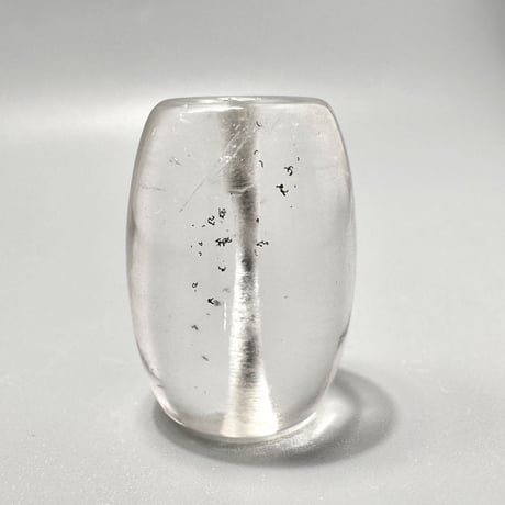 カイラス産"手磨き"天然クローライト入りヒマラヤ水晶バレルビーズ/Kailash Himalayan Quartz Barrel beads