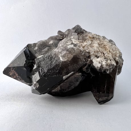 ガウリシャンカール産天然ヒマラヤ水晶クラスター/GauriShankar Himalayan Smoky Quartz Cluster