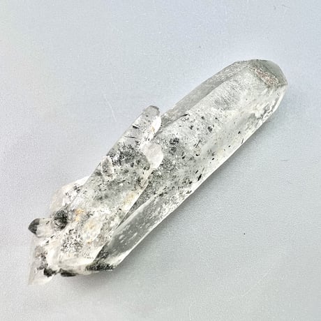 【マナスル産】クローライトイン天然ヒマラヤ水晶ポイント/Manaslu Chlorite in Himalayan Quartz Point