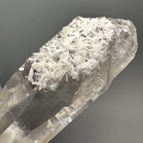 アンナプルナ産天然ヒマラヤ水晶ポイント/Annapurna Himalayan Quartz mini Point