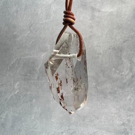 【ガネッシュヒマール産】天然ヒマラヤ水晶ペンダント(ポリッシュ面有)❹/GaneshHimal Natural Himalayan Quartz Pendant