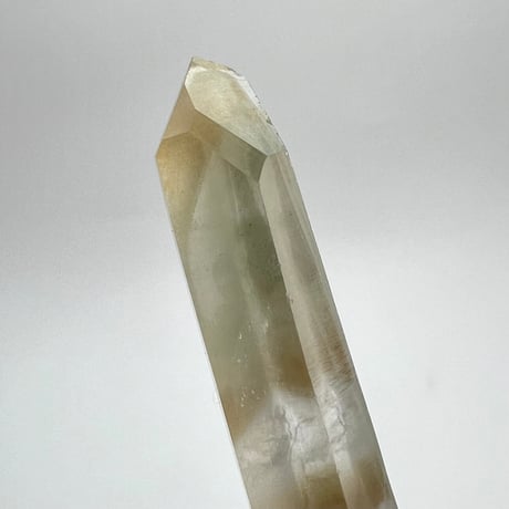 マダガスカル産クローライトインクォーツ/Madagascar Chlorite in Quartz