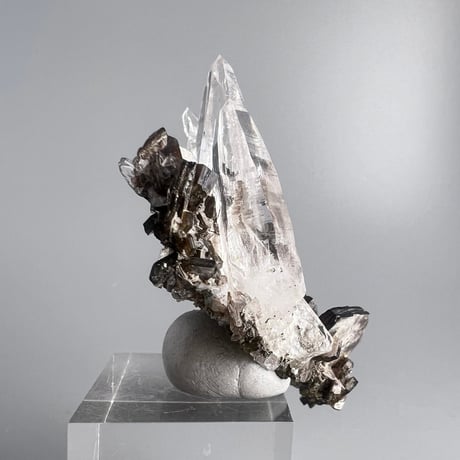 【ガネッシュヒマール産】天然ヒマラヤ水晶 (雲母付き)/Ganesh Himal Himalayan Quartz white Mica Cluster