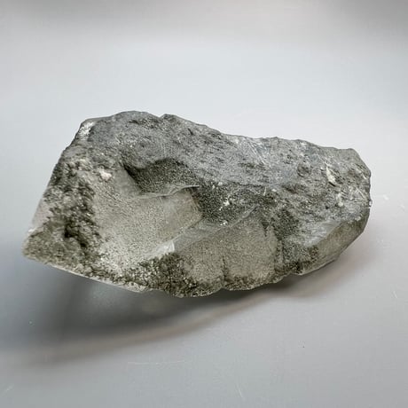 大特価【ガネッシュヒマール産】クローライトイン天然ヒマラヤ水晶⑬/Ganesh Himal Chlorite in Himalayan Quartz