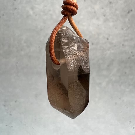 【ガウリシャンカール産】天然ヒマラヤスモーキークォーツペンダントトップ/Gaurishankar HimalayanSmoky pendant top
