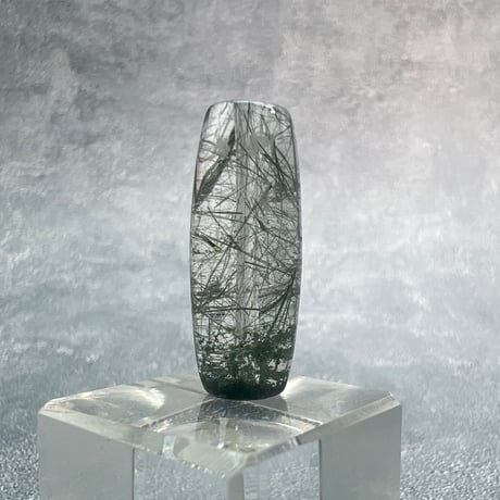 【ガネッシュヒマール産】アクチノライト&クローライトイン天然ヒマラヤ水晶 樽型ビーズ⑱/Ganesh Himal Actinolite&Chlorite in barrel beads