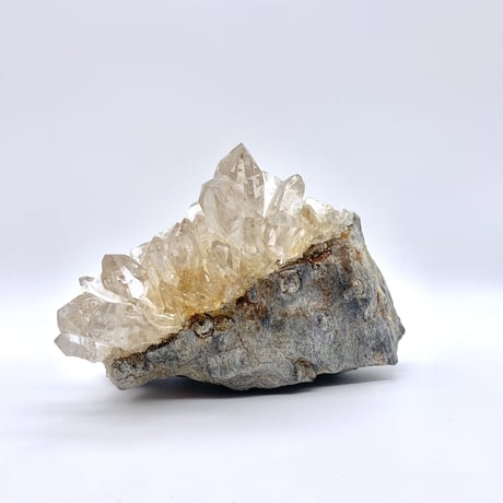 【ガネッシュヒマール産】ガーネットインヒマラヤ水晶クラスター /Ganesh Himal Garnet in Himalayan Quartz