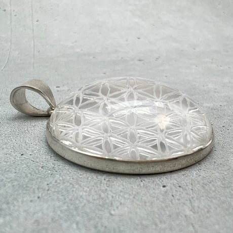 【ガネッシュヒマール産】天然ヒマラヤ水晶 "フラワーオブライフ"ペンダントトップ②-2/Ganesh Himal Himalayan Quartz "Flower of Life"