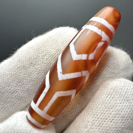 天珠 （めのう）/ カーネリアン ② Dzi Beads Carnelian