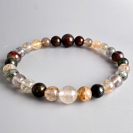 【デザインブレスレット】ガネッシュヒマール産アクチノライトイン天然ヒマラヤ水晶/Ganesh Himal Actinolite in Himalayan Quartz