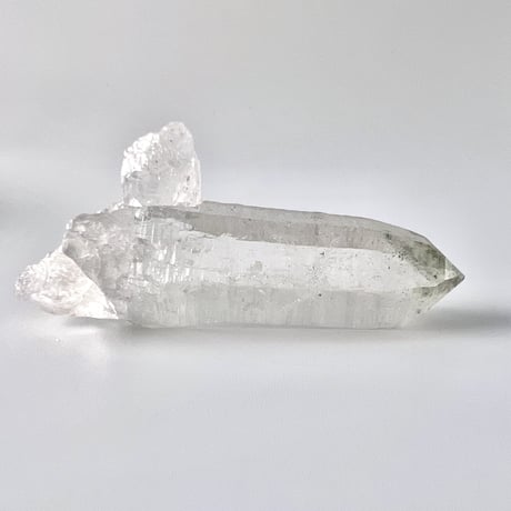 【マナスル産】クローライトイン天然ヒマラヤ水晶ポイント/Manaslu Chlorite in Himalayan Quartz Point