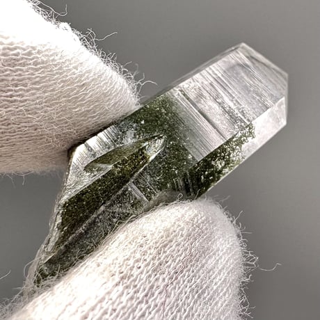 【ガネッシュヒマール産】クローライトイン天然ヒマラヤ水晶ミニポイント/Ganesh Himal Chlorite in Himalayan Quartz Mini Point