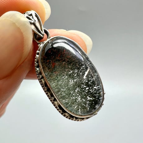 【ガネッシュヒマール産】クローライトイン天然ヒマラヤ水晶×シルバー925ペンダントトップ/Ganesh Himal Himalayan Quartz×Silver925Pendanttop