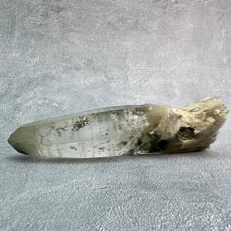 【ガネッシュヒマール産】クローライト&アクチノライトイン天然ヒマラヤ水晶/Ganesh Himal Chlorite&Actinorite in Himalayan Quartz