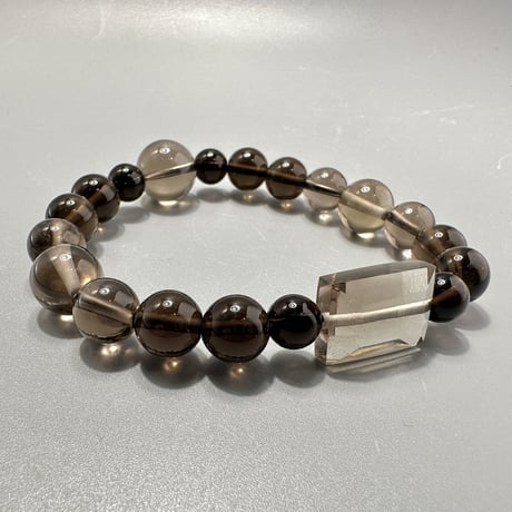 ガウリシャンカール産スモーキークォーツデザインブレスレット2️⃣ Gaurishankar Design Bracelet