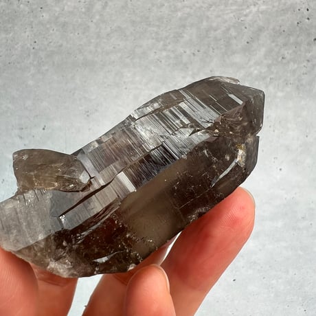 【ガウリシャンカール産】天然ヒマラヤスモーキークォーツ③ /GauriShankar Himalayan Smoky Quartz