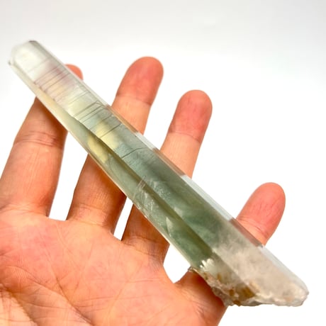 マダガスカル産クローライトインクォーツ/Madagascar Chlorite in Quartz
