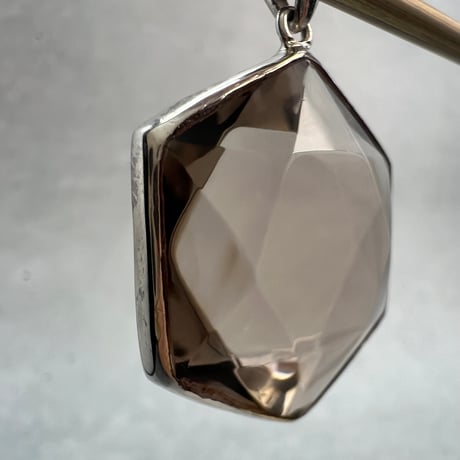 【ガウリシャンカール産】スモーキークォーツ"ヘキサゴン×六芒星" シルバー925 ペンダントトップ［C］/Gaurishankar Smorky Quartz Hexagram Pendant