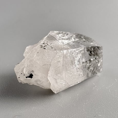 【ガネッシュヒマール産】クローライトイン天然ヒマラヤ水晶ミニポイント"BB" Ganesh Himal Chlorite in Himalayan Quartz Mini Point