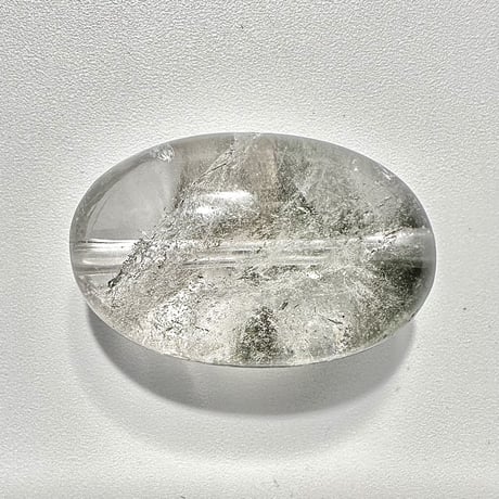 【ガネッシュヒマール産】クローライトイン天然ヒマラヤ水晶オーバルビーズ/Ganesh Himal Chlorite in Himalayan Quartz