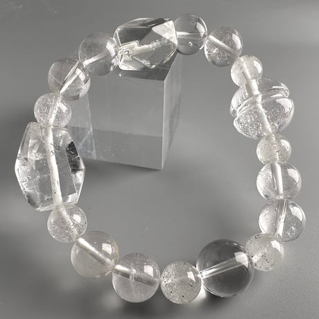 カイラス産"手磨き"天然ヒマラヤ水晶デザインブレスレット/Kailash Himalayan Quartz Design Bracelet