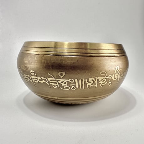 新品　シンギングボウル（大）　バリ島で購入 シンプルシンギングボウル ライン模様入り 約8.9cm の通販