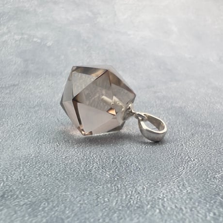 【ガウリシャンカール産】天然ヒマラヤ水晶"手磨き加工"イコサヘドロン"ペンダントトップ②/GauriShankar Himalayan Quartz "Icosahedron"Pendant Top