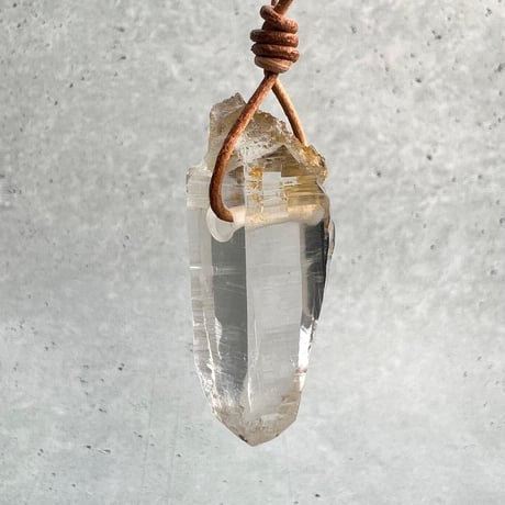 【ガネッシュヒマール産】リモナイトイン天然ヒマラヤ水晶ペンダント/Ganesh Himal Limonite in Natural Pendant