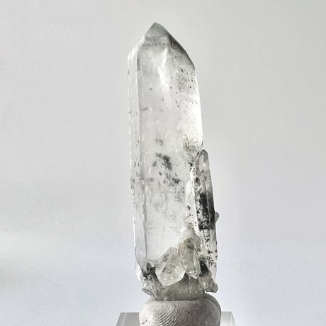 【マナスル産】クローライトイン天然ヒマラヤ水晶ポイント/Manaslu Chlorite in Himalayan Quartz Point